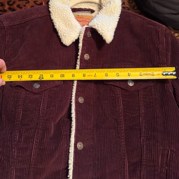 Women's Levi Strauss Levi's Burgundy Corduroy Sherpa Lined Jacket Sz. XL - Picture 10 of 12